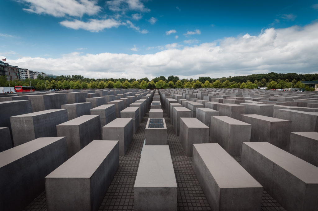 Holocaust Memorial Berlin (Bartek Kuzia via flickr)