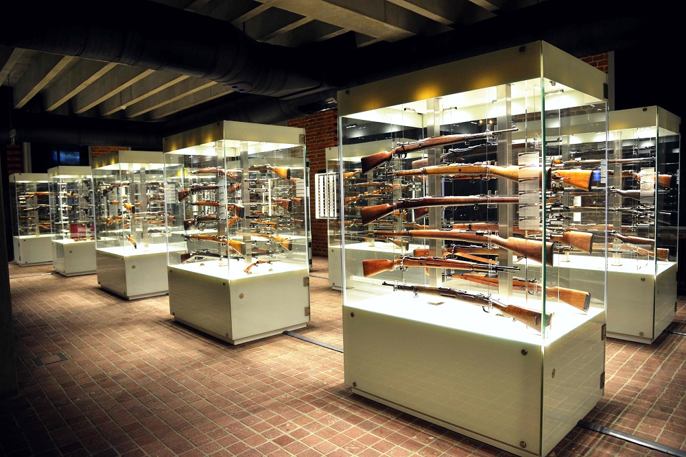 Museo dell’esercito nazionale a Cracovia (esposizione permanente, collezione di armi del dr Stanislaw Wcislo)