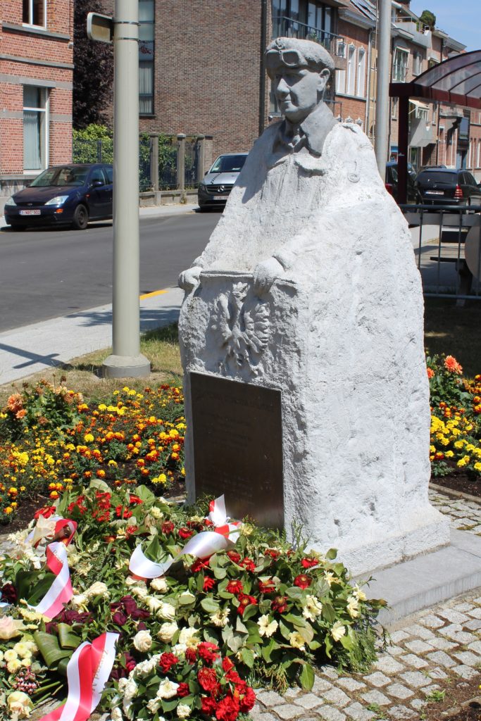 The monument of General Maczek in Beveren © Toerisme Beveren