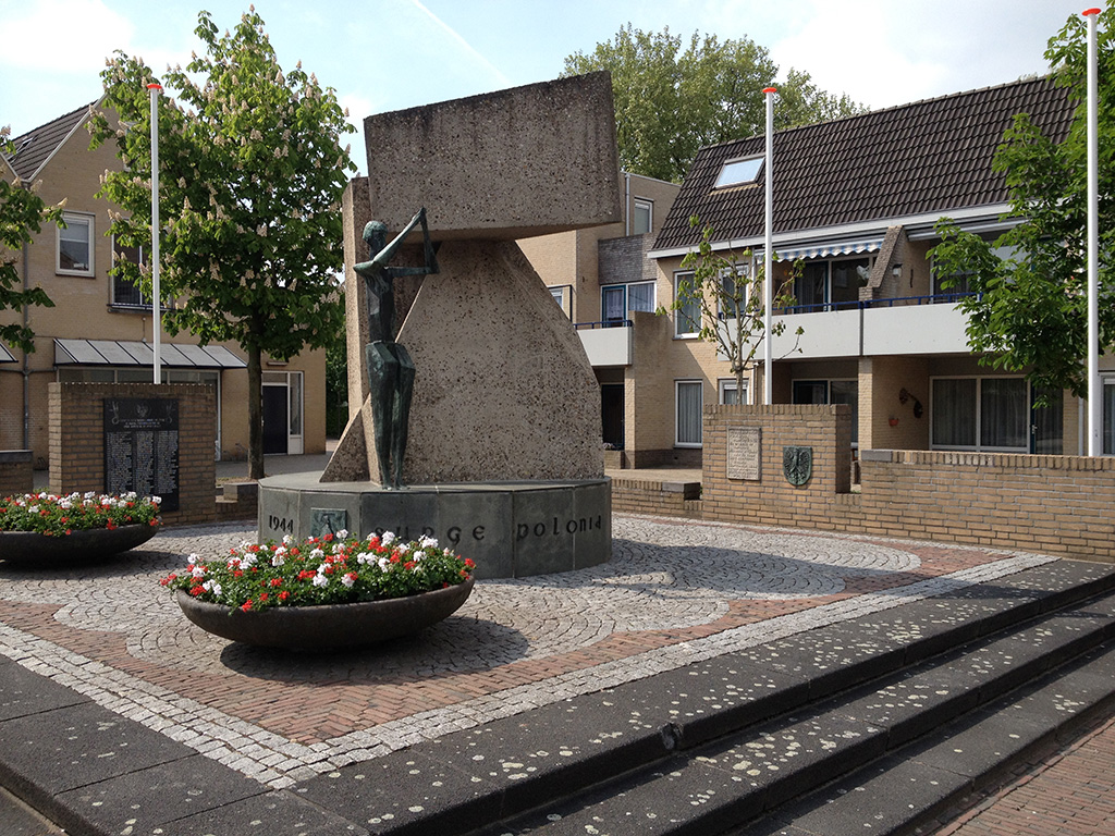 Nationaal Monument voor de 1e Onafhankelijke Poolse Parachutisten Brigade