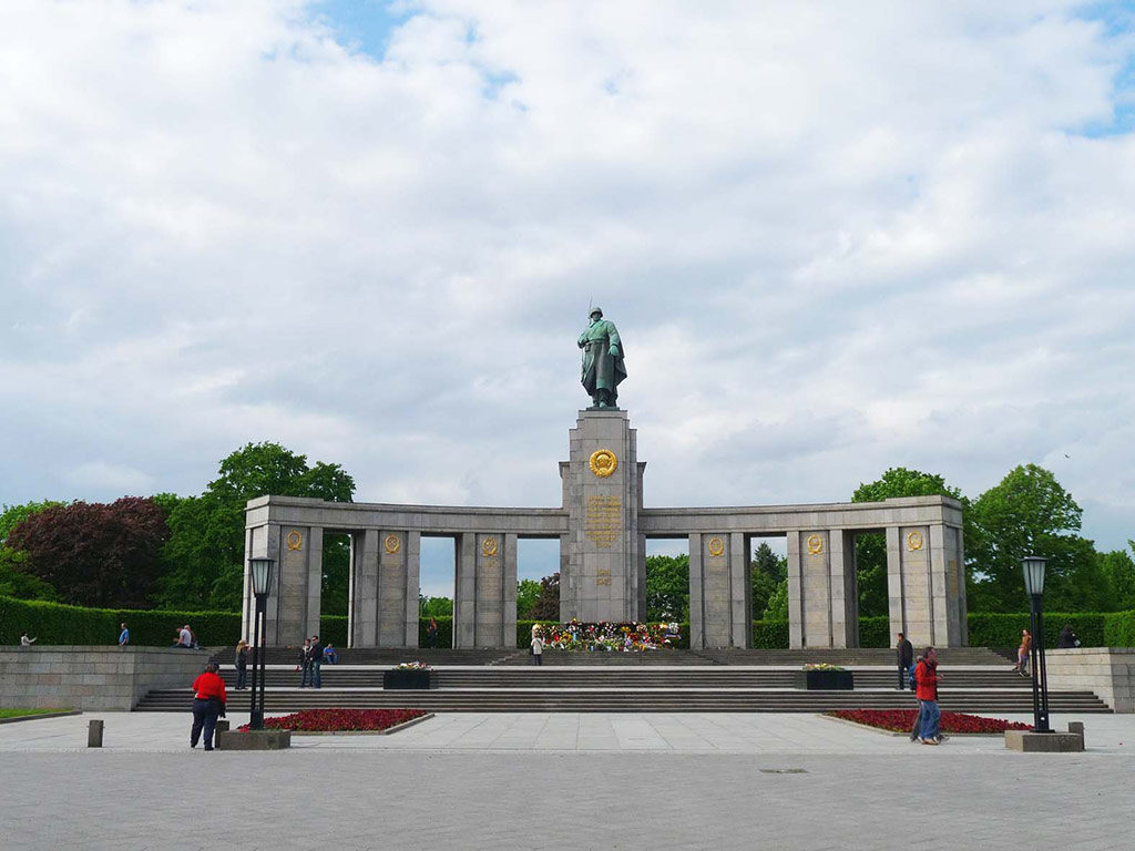 Memoriale sovietico a Tiergarten