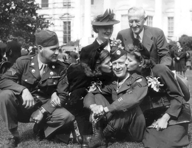 Bud and his proud family at the White House Medal of Honor ceremony. © Congressional Medal of Honor Society