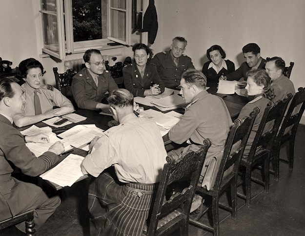 Allied committees prepared directives for Berlin’s mayor and the municipal authorities, c. 1947. © US Army/AlliiertenMuseum