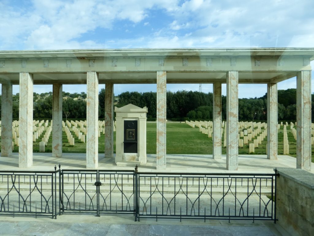 Syracuse War Cemetery