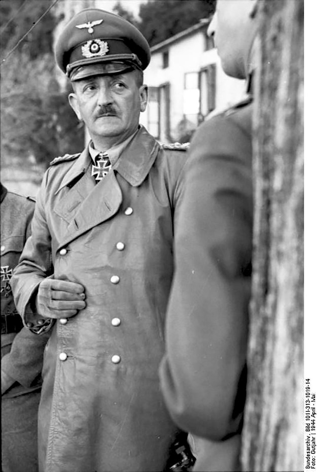 General Heinrich von Vietinghoff, Commander of the 10th Army.