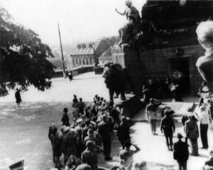 A patriotic demonstration, 11 November 1940