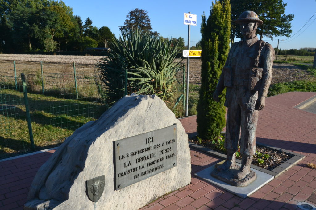 Het monument opgedragen aan de Brigade Piron in de Rongy entiteit