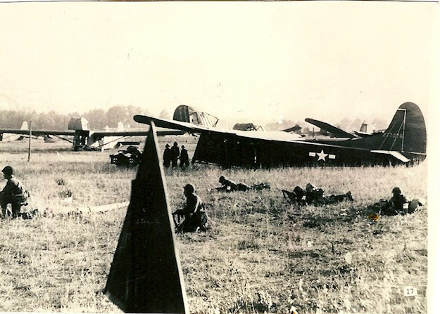 poi029_landed-gliders-in-a-field-during-operation-varsity