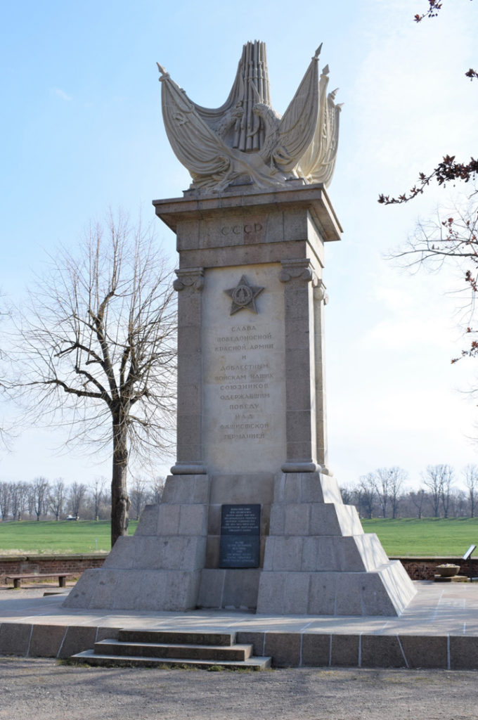 Denkmal der Begegnung Stadt Torgau