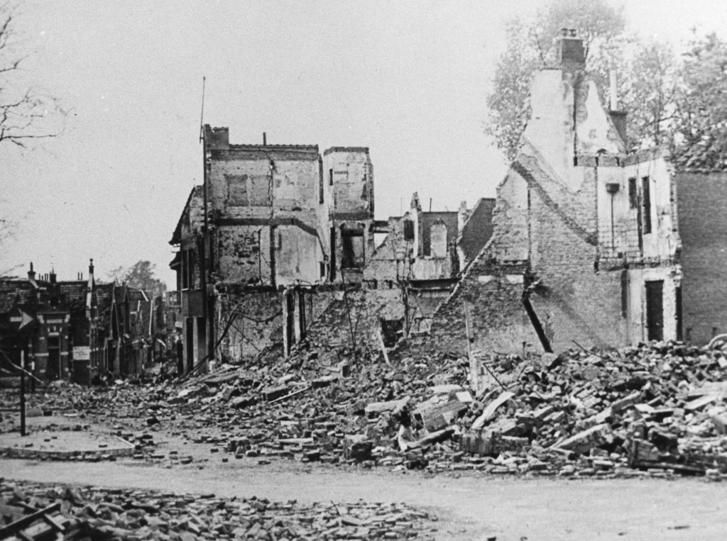 Destruction-in-the-centre-of-Oosterbeek